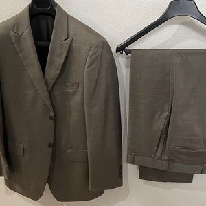 Jones New York 38S Light Brown Suit